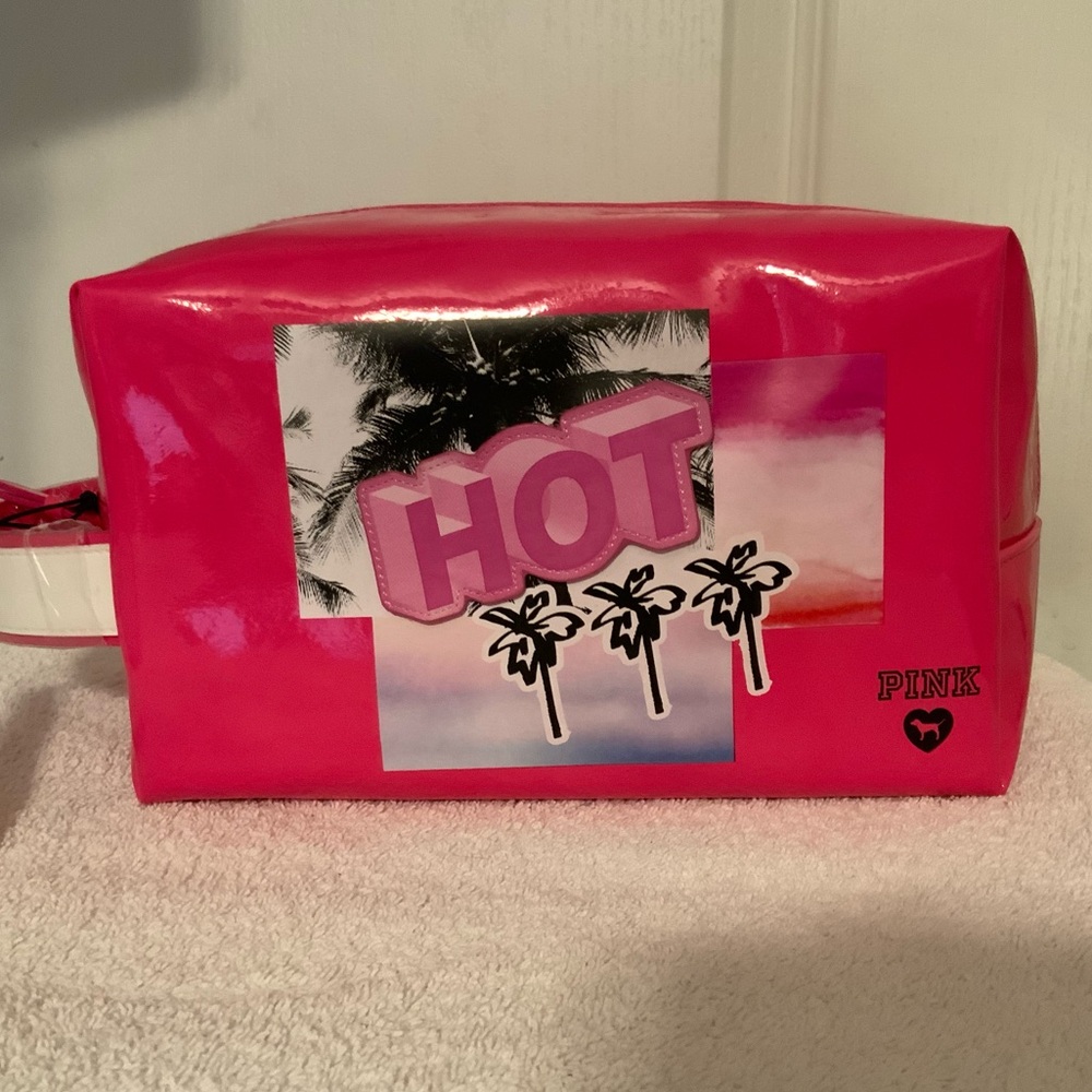Victoria Secret Pink HOT Beauty Bag NWT